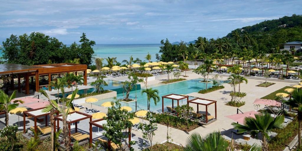 Hilton opens new Indian Ocean resort